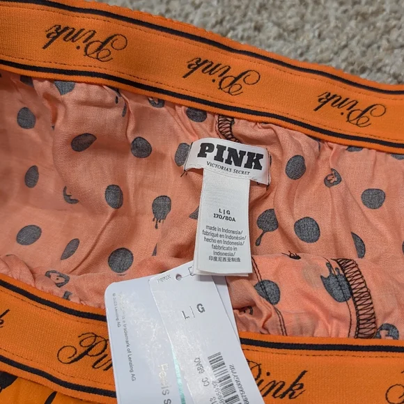 Victoria's Secret Sleep Shorts - Picture 4 of 7